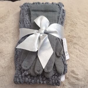 New York & Company Gray Knit Accessory Set